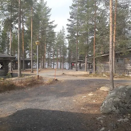 Pyhaniemen Vuokramokit Вилла Kihnio